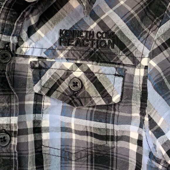 Kenneth Cole Reaction Boys Long Sleeve Shirt size 3T with hoodie, Rolled Sleeves - Picture 3 of 7